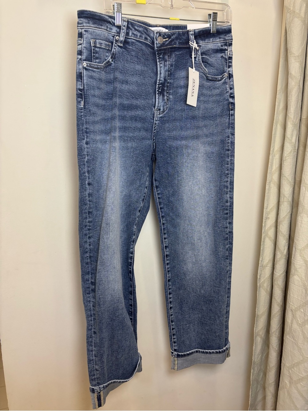 NWT Zenana Cropped Boutique Cuffed Jeans